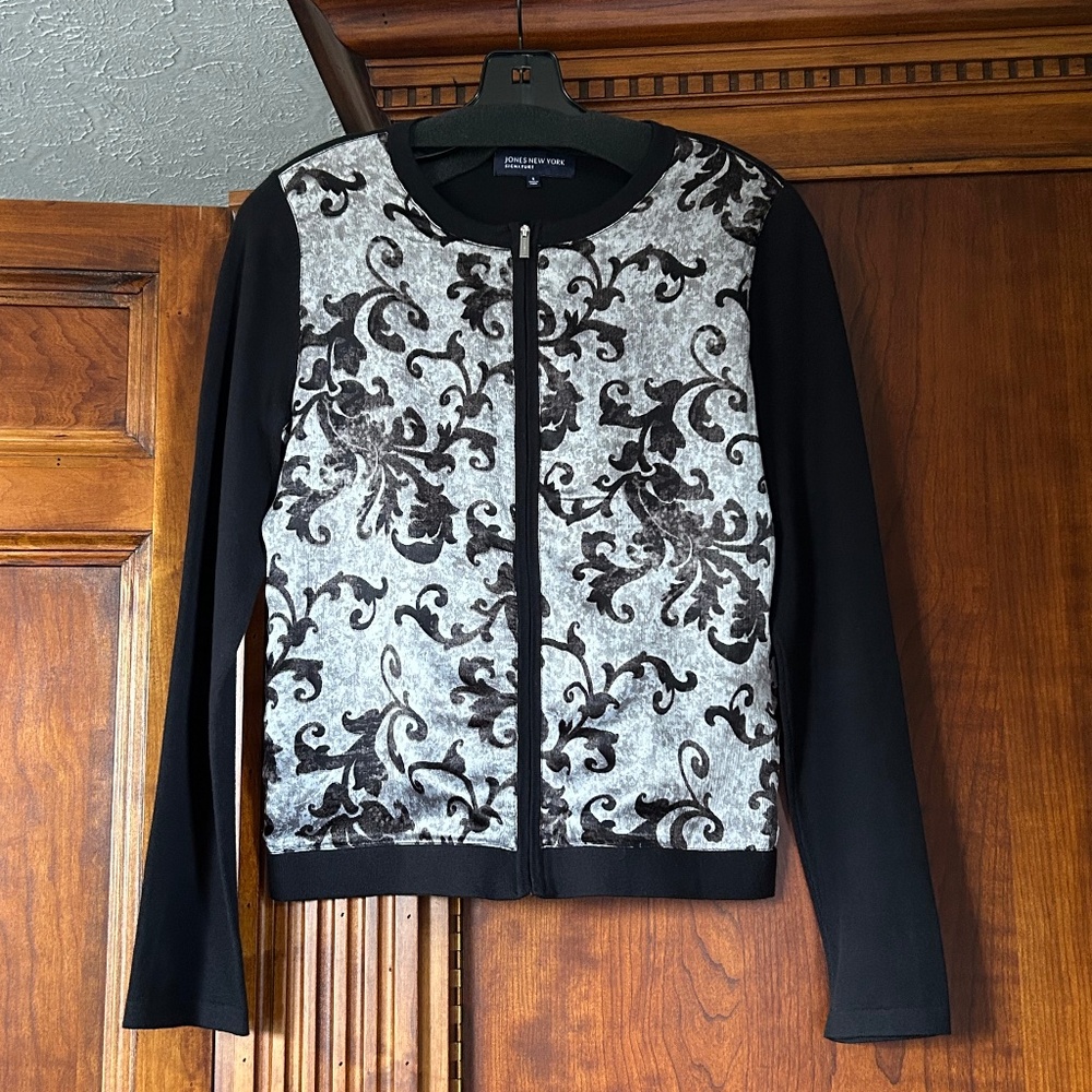 Jones New York Signature Black and Silver Cardigan, Size S